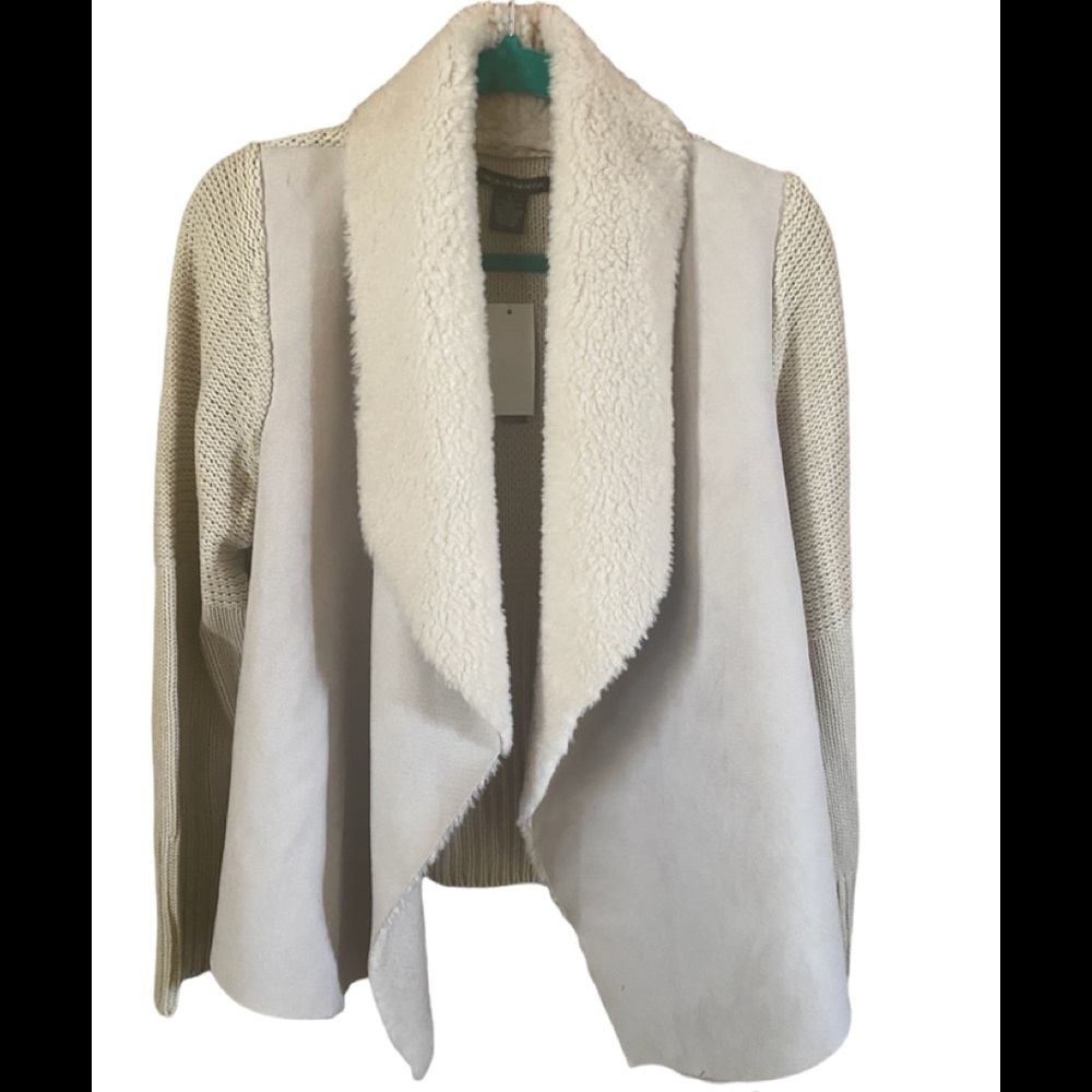 Chelsea & Theodore faux fur & suede sweater, in Oyster, size L. NWT